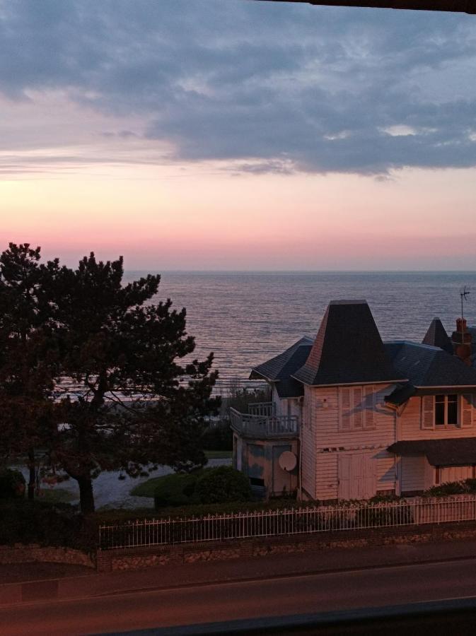 Le Cottage Vue Mer Bénerville-sur-Mer Exterior photo